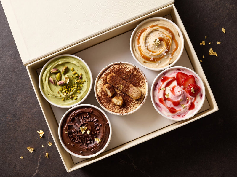Lieferbox mit fünf Sanremo-Eisbechern, Eis-Lieferung Stuttgart